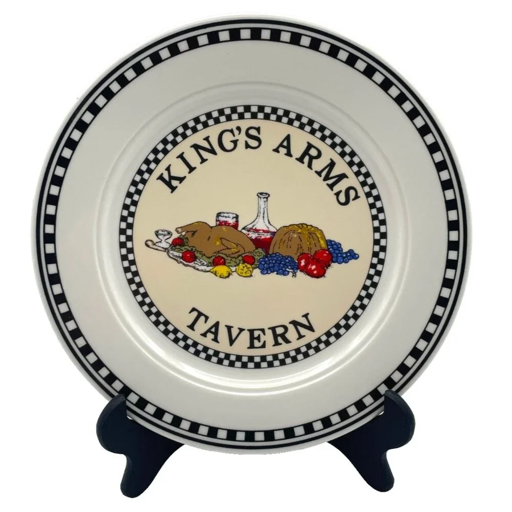2 WILLIAMSBURG Tavern's Luncheon Plates by Homer Laughlin 9